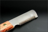 Trimmmesser für Rechtshänder - scharf geschliffen Trimmmesser für Rechtshänder - scharf geschliffen