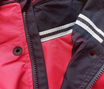 BestHoodEver Kapuzenupdate Detail gelochte Stoffverstärkung Kragen.1